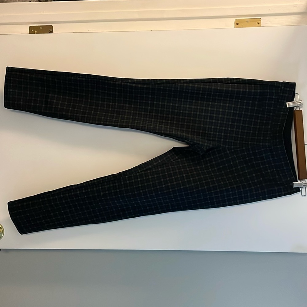Green plaid leggings with back Pockets - Max Studio Size L